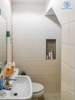 *****ทาวน์เฮ้าส์มือสองย่านนนทบุรี ม.โกลเด้นทาวน์ วงศ์สว่าง-รัชดา หลังมุม! เนื้อที่เกือบ 17 ตร.ว. ฟังก์ชัน 3 ห้องนอน 2 ห้องน้ำ บนทำเลเดินทางสะดวกมาก เพียง 7 นาทีก็ถึงรถไฟฟ้าสายสีม่วง "สถานีแยกติวานนท์" และใกล้ทางด่วน "พระราม7" ในราคาสุดคุ้ม